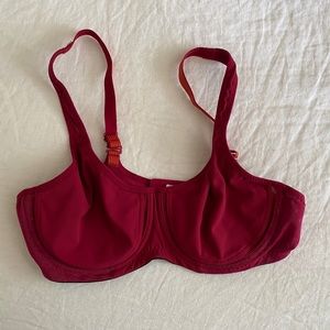 Lululemon “Boob Wired” Bra